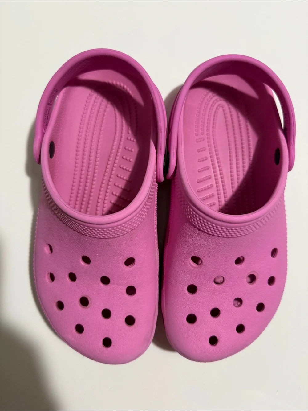 CROCS Kids Bright Pink Classic Clogs with Heel Strap Sz J3